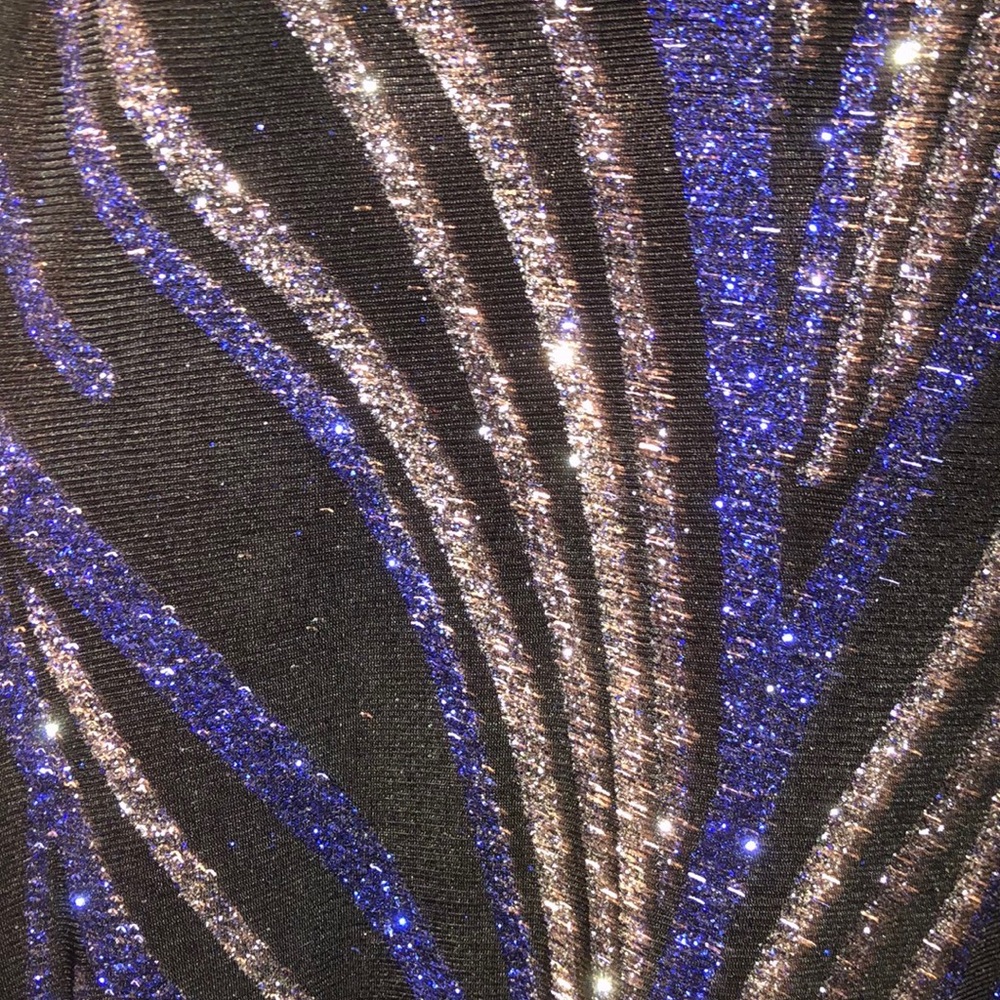 Dress - Picture 3 of 4